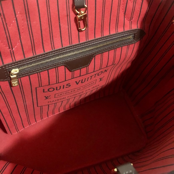 ❣️SOLD❣️Authentic LV never full with pouch - Picture 3 of 9